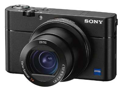 Best compact camera for video streaming 2022