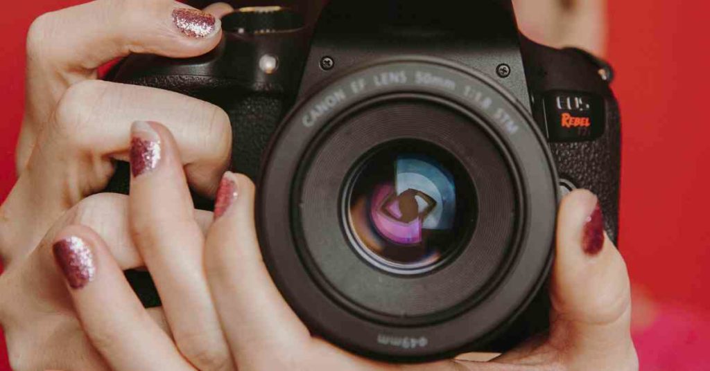 Best DSLR Camera In 2022: 4 Best Choices At Your Budget - Sports Report
