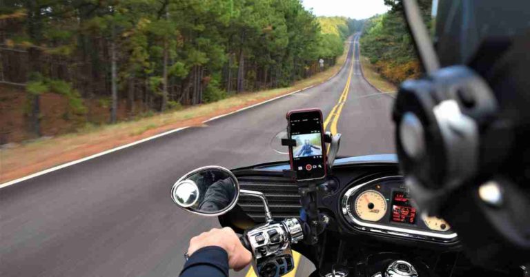 10 Best Motorcycle Dash Cams In 2023 | Bestcamerasguide
