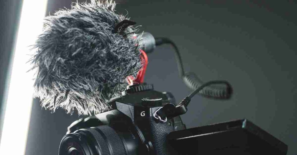 Different types of external microphones for cameras 2024